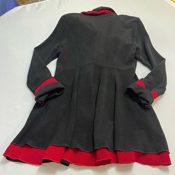 IC Connie K Black Red Stretch Knit Dramatic Wire Collar Opera Coat Jacket Small - Picture 11 of 12
